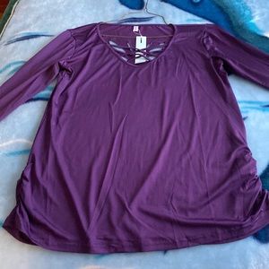 Long sleeve with butterfly emblem on back Kris Kross across front